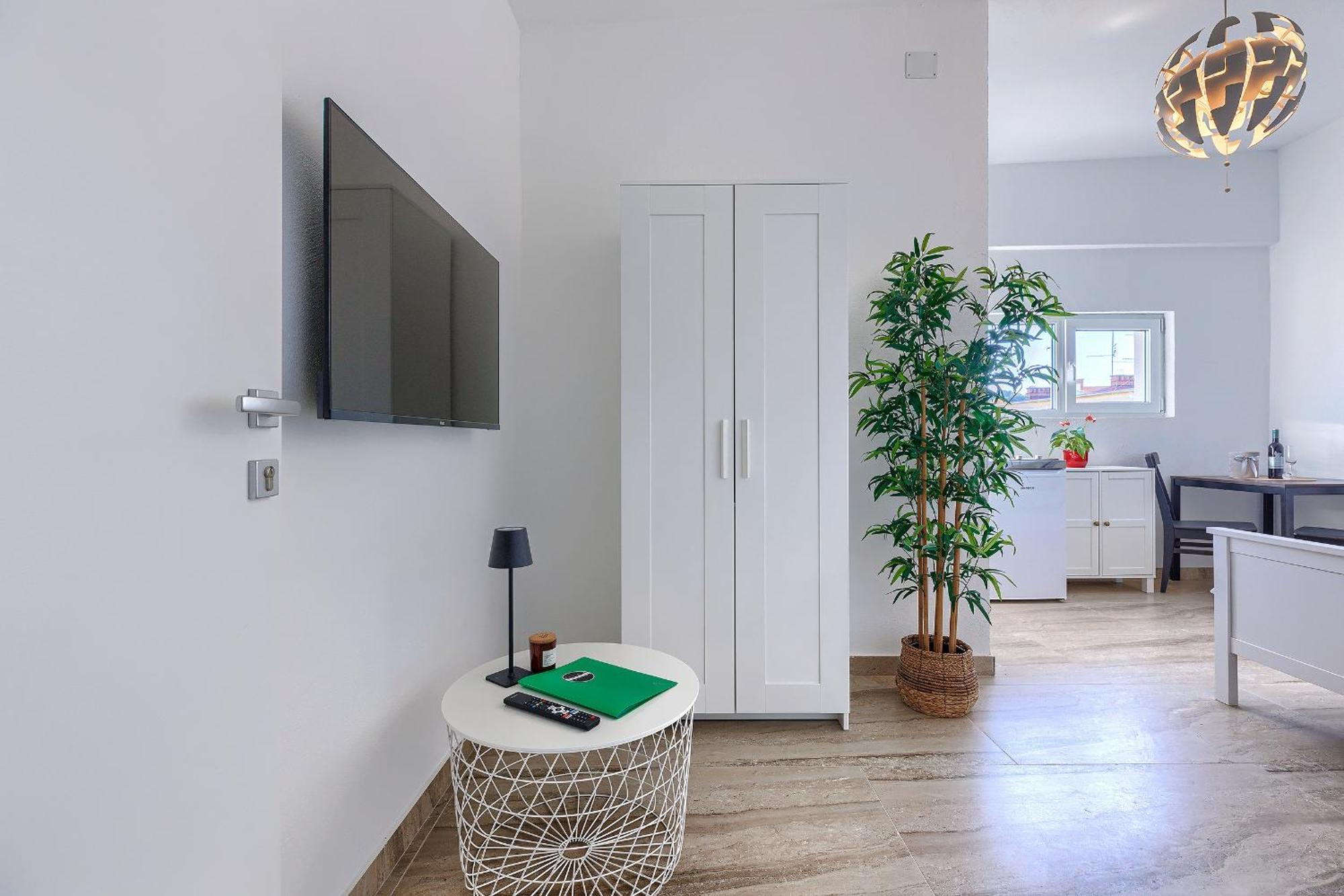 Monte Zaro Hostel Póla Kültér fotó